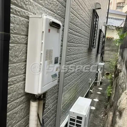 施工前の給湯器（GQ-103W）
