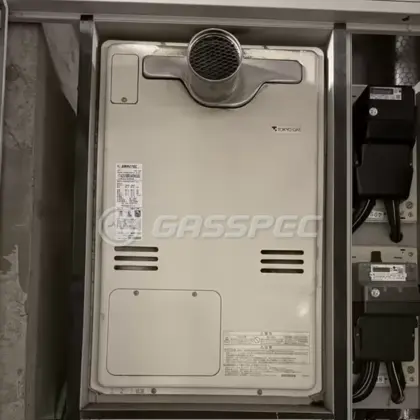 施工前の暖房熱源機（RUFH-V2403SAT2-3(A)）