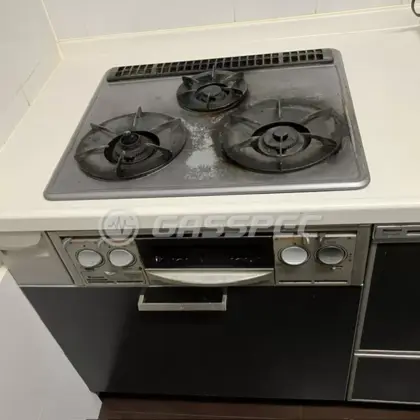 施工前のビルトインガスコンロ（RBG-31J5FS-R）