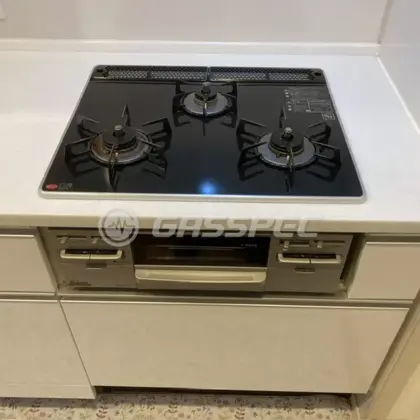 施工前のビルトインガスコンロ（RB31AW8K1R-VL）