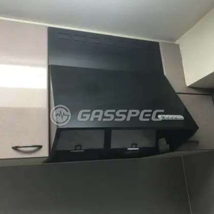 施工前のレンジフード