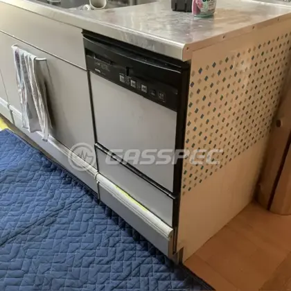 施工前のビルトイン食洗機（CWPM-45A）