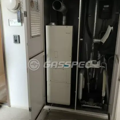 施工前の給湯器（RUFH-B1610ABF2-3）