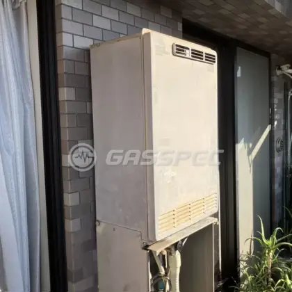 施工前の暖房熱源機（GTH-241AW）