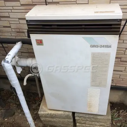 施工前の給湯器（GRQ-241SA）