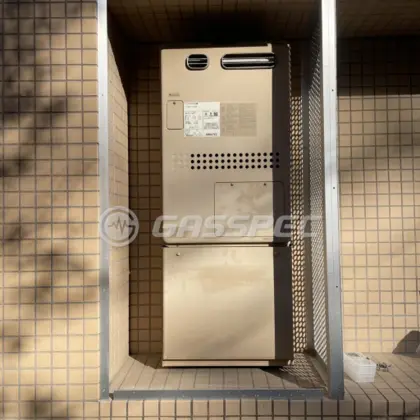 施工前の暖房熱源機（GTH-2417AWX3H）