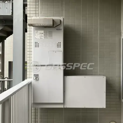 施工前の暖房熱源機（GTH-C2439AWX3H-L）