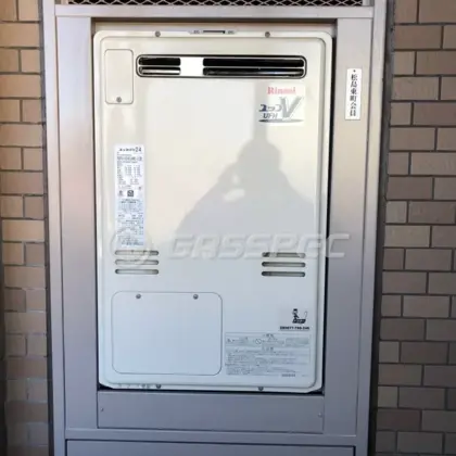 施工前の給湯器（RUFH-V2403AW2-3）