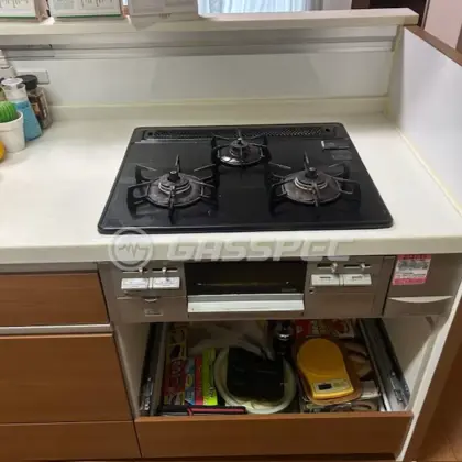 施工前のビルトインガスコンロ（DW32K3JTL）
