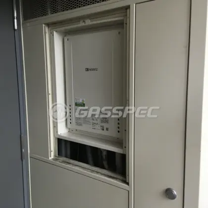 施工後の給湯器（ノーリツ GT-2460SAWX-H-1 BL）