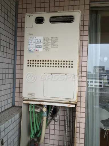 施工前の暖房熱源機（GTH-2413AWXH）