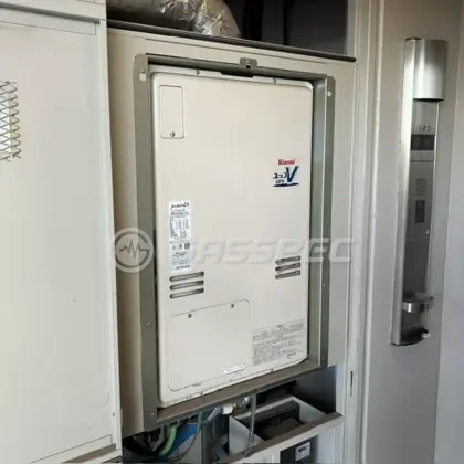 施工前の暖房熱源機（RUFH-V2403AU2-3）