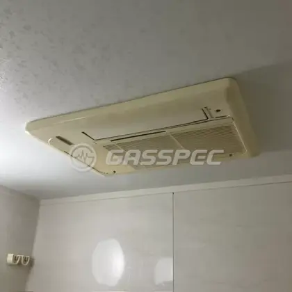 施工前の浴室乾燥機（FD2811J3）