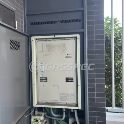 施工前の暖房熱源機（IT4203ARS9AW3CU）