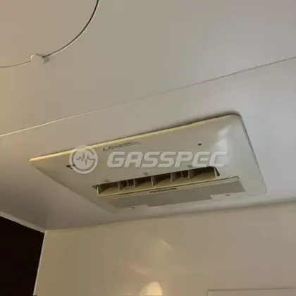 施工前の浴室乾燥機（FD3518F1M）