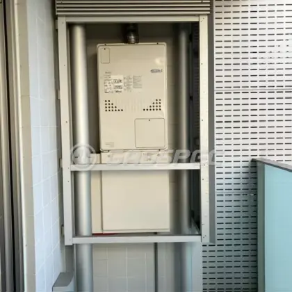 施工前の暖房熱源機（GTH-C2436AWX6H-H）