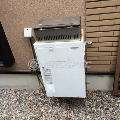 施工前の暖房熱源機（TP-CN321R-1）