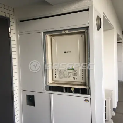 施工後の給湯器（ノーリツ GT-2460SAWX-H-1 BL）