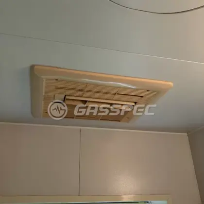施工前の浴室乾燥機（FD2809F1）
