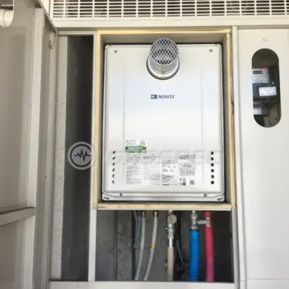 施工後の給湯器（ノーリツ GT-2460SAWX-T-1 BL）