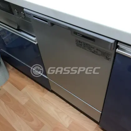 施工後のビルトイン食洗機（パナソニック NP-45MC6T）