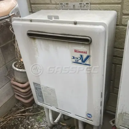 施工前の給湯器（RUF-A2400SAW）