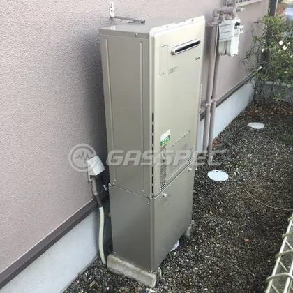 施工後の暖房熱源機（リンナイ RUFH-E2405AW2-3(A)）