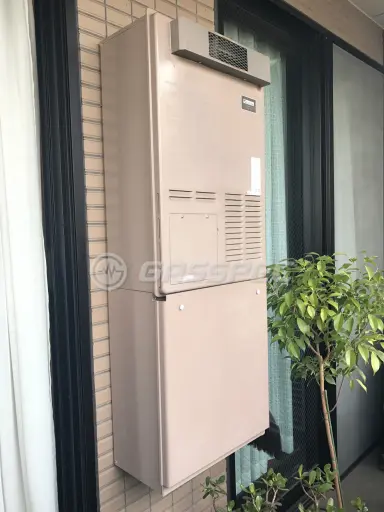 施工前の暖房熱源機（AT-4299ARSAW3Q-G）
