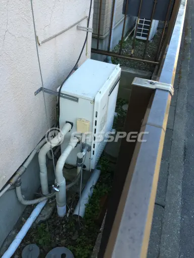 施工前の給湯器（GRQ-2428AX-1）