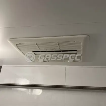 施工前の浴室乾燥機（FD2810J3M）