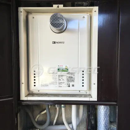 施工後の給湯器（ノーリツ GT-2460SAWX-T-1 BL）