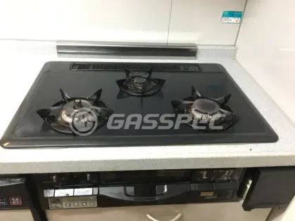施工前のビルトインガスコンロ（DW3274DTAR）