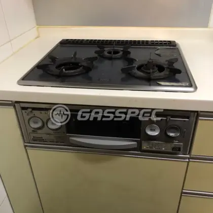 施工前のビルトインガスコンロ（RBG-N31A7GS3R）