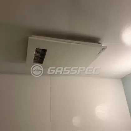 施工前の浴室乾燥機（V-141BZ-HT）