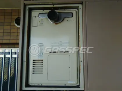 施工前の暖房熱源機（RUFH-V2400AT）
