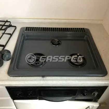 施工前のビルトインガスコンロ（GCU60-3KBA）