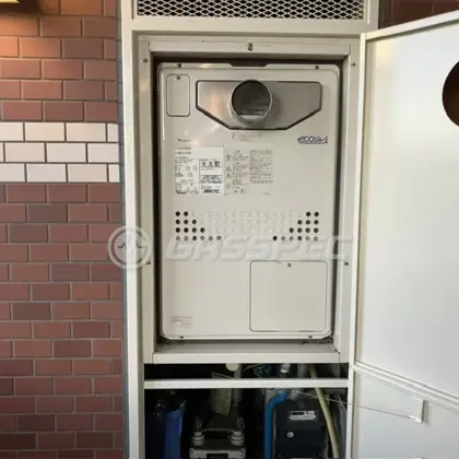 施工前の暖房熱源機（GTH-C2436AWX3H-T）
