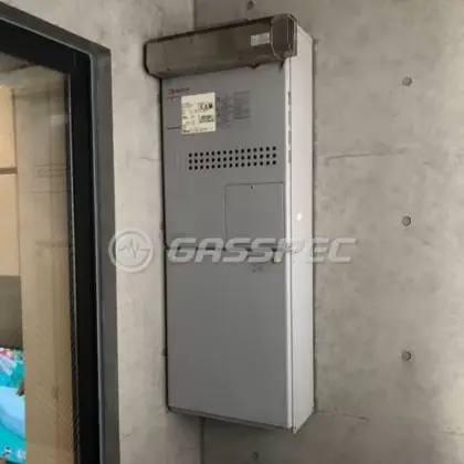 施工前の暖房熱源機（GTH-2434AWX3H）