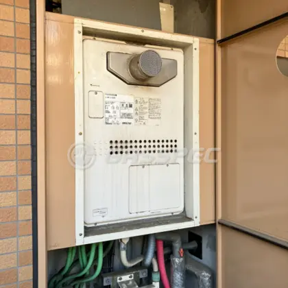 施工前の暖房熱源機（GTH-2417AWX3H-T）