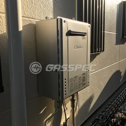 施工後の給湯器（ノーリツ GT-C2462SAWX BL）