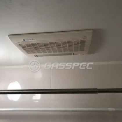 施工前の浴室乾燥機（BS-103HM）