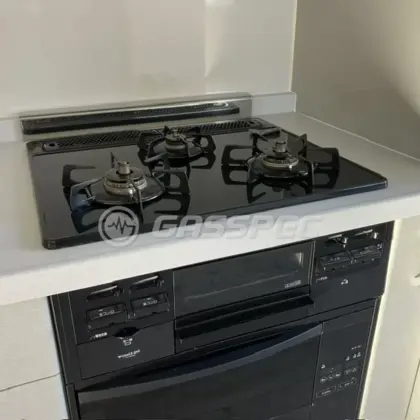 施工前のビルトインガスコンロ（C3WK3RJTL/DR408C）