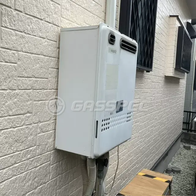 交換前の給湯器（ノーリツ GT-2427SAWX）