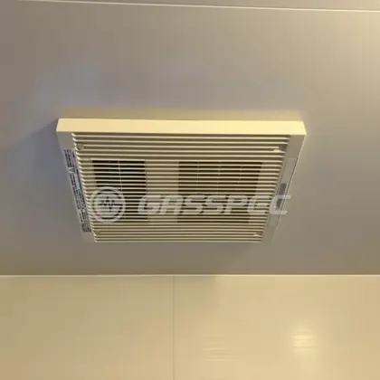 施工前の浴室乾燥機（UFD-16A）