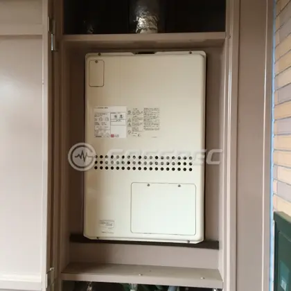 施工前の暖房熱源機（GTH-2413AWXH-H）