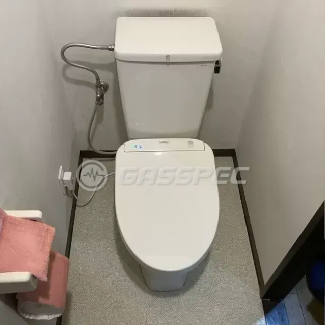 交換前のトイレ（TOTO C730　S731B）