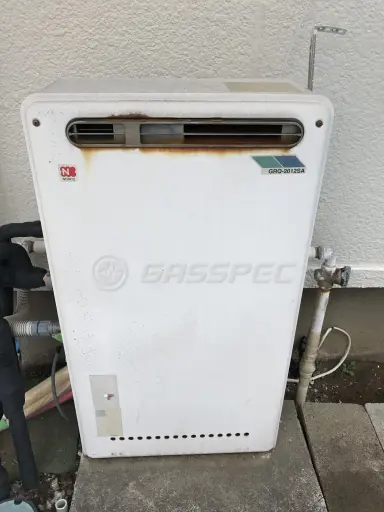 施工前の給湯器（GRQ-2012SA）
