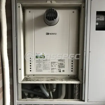 施工後の給湯器（ノーリツ GT-2460SAWX-T-1 BL）