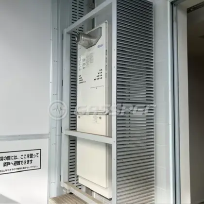 施工前の暖房熱源機（GTH-C2436AWX6H-T）