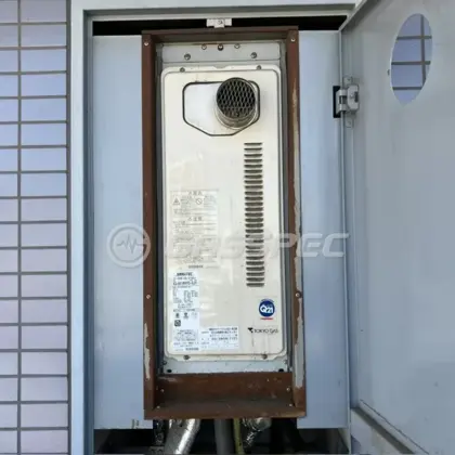 施工前の給湯器（RUF-VS1605SAT）